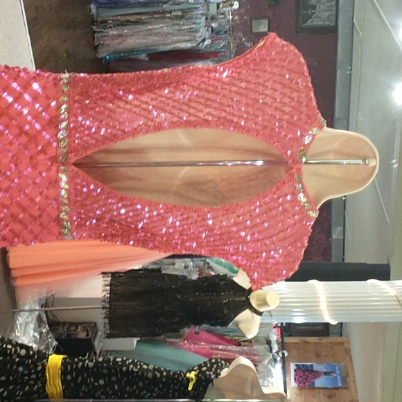 Prom dress - Picture 4 of 6